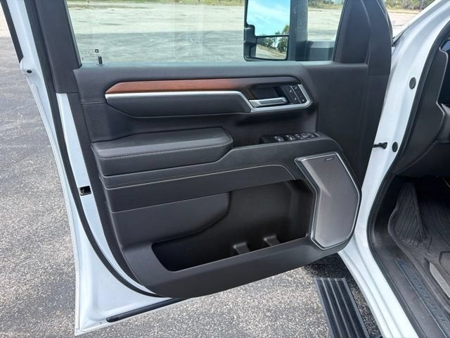 2025 GMC Sierra 3500 HD Denali