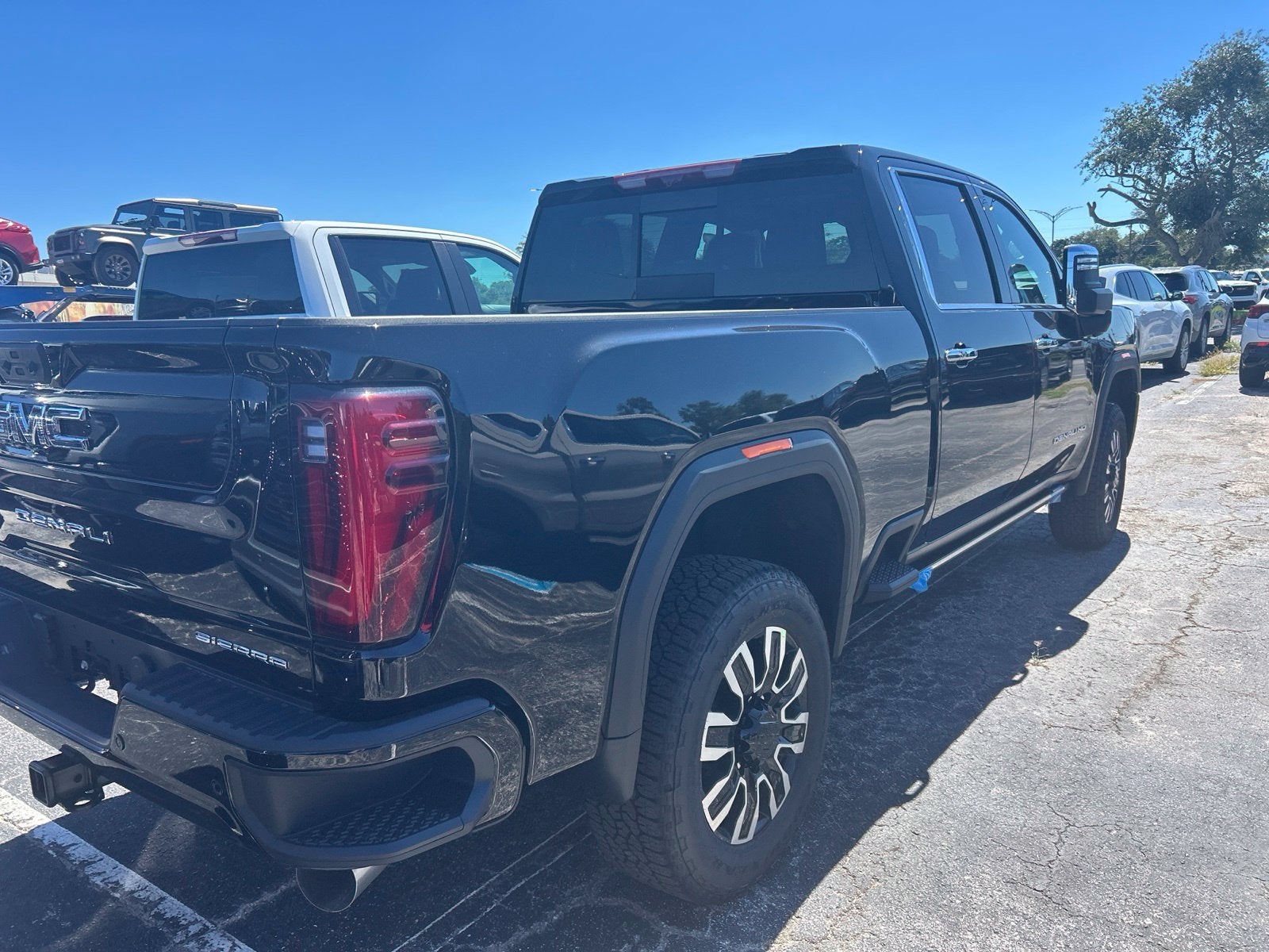 2026 GMC Sierra 2500HD Denali Ultimate - Photo 4