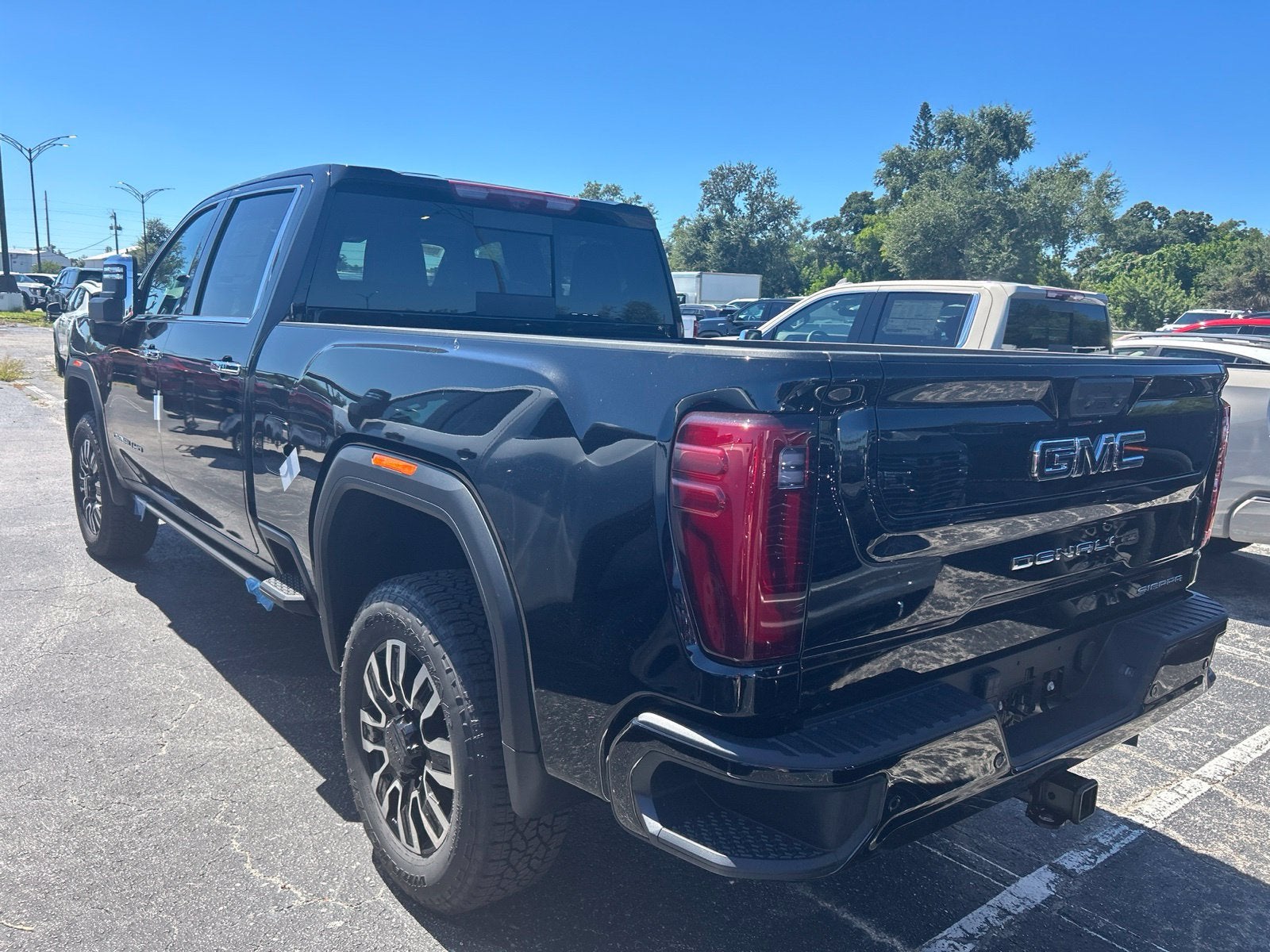 2026 GMC Sierra 2500HD Denali Ultimate - Photo 5