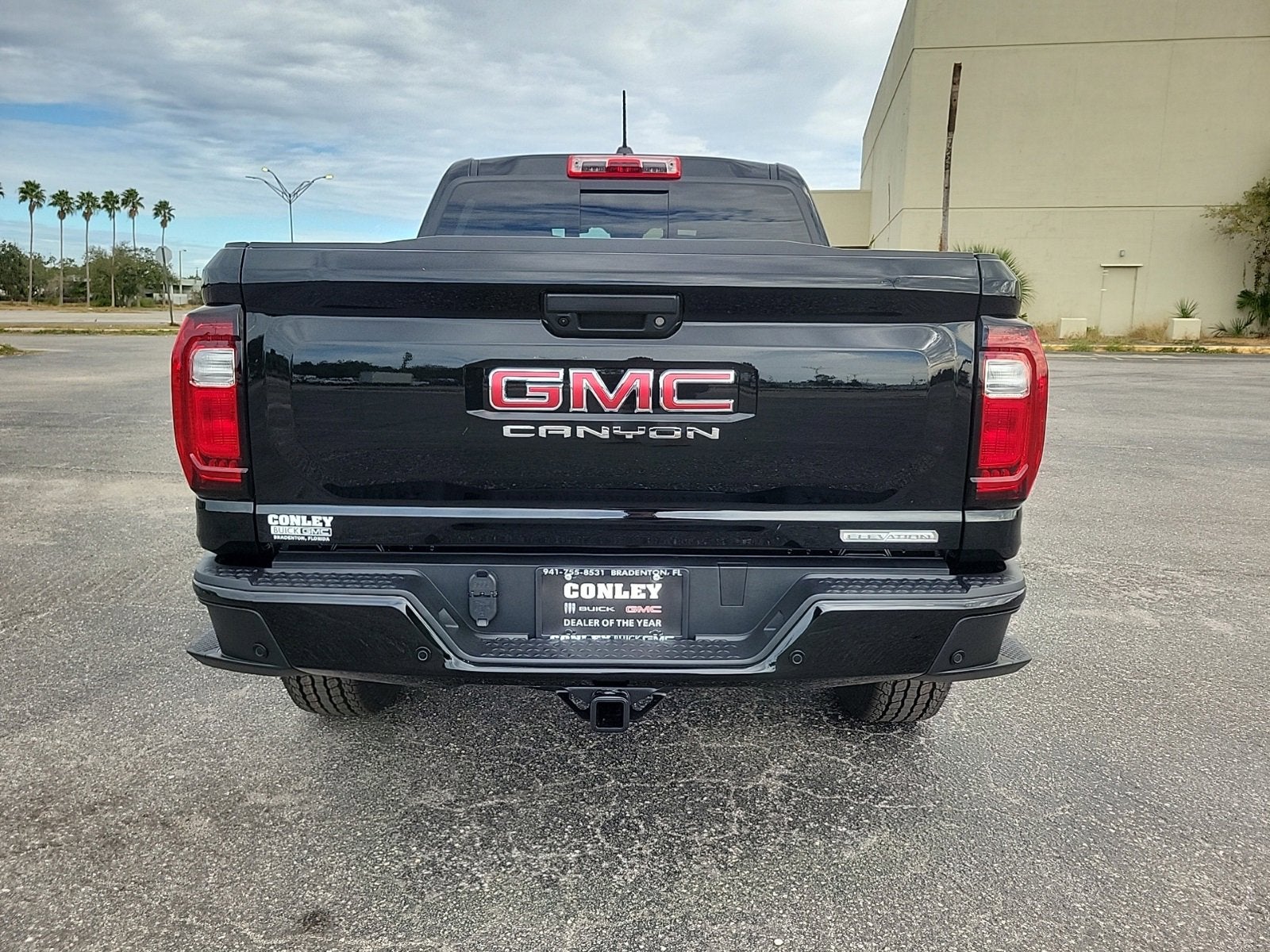 2026 GMC Canyon Elevation