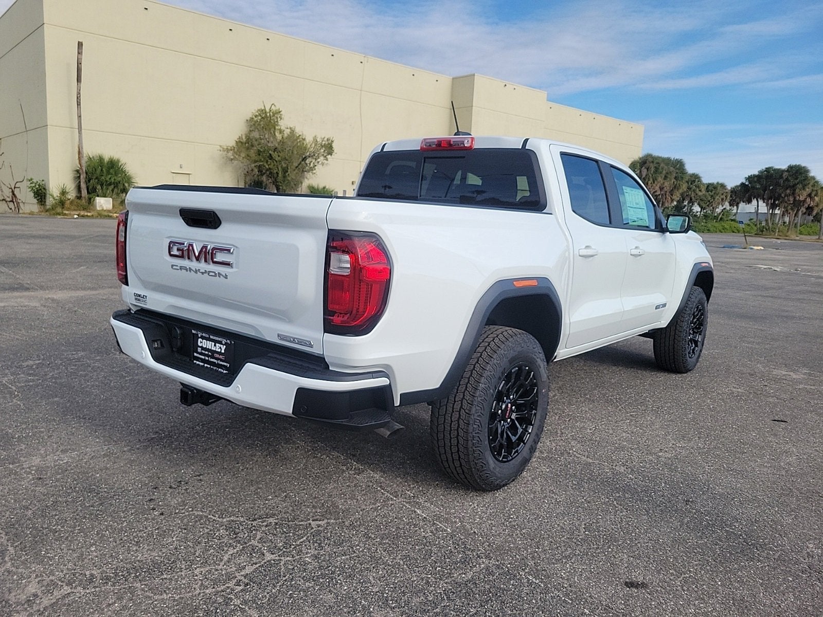 2026 GMC Canyon Elevation