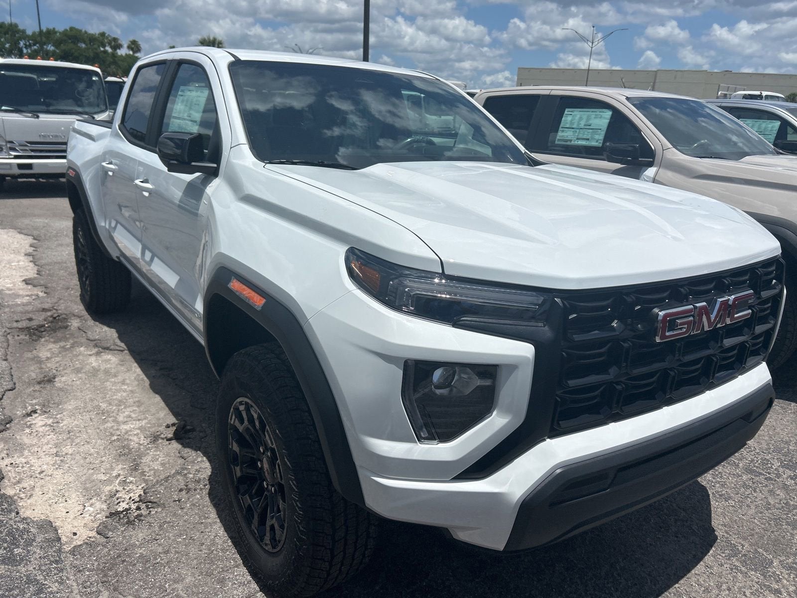 2026 GMC Canyon Elevation