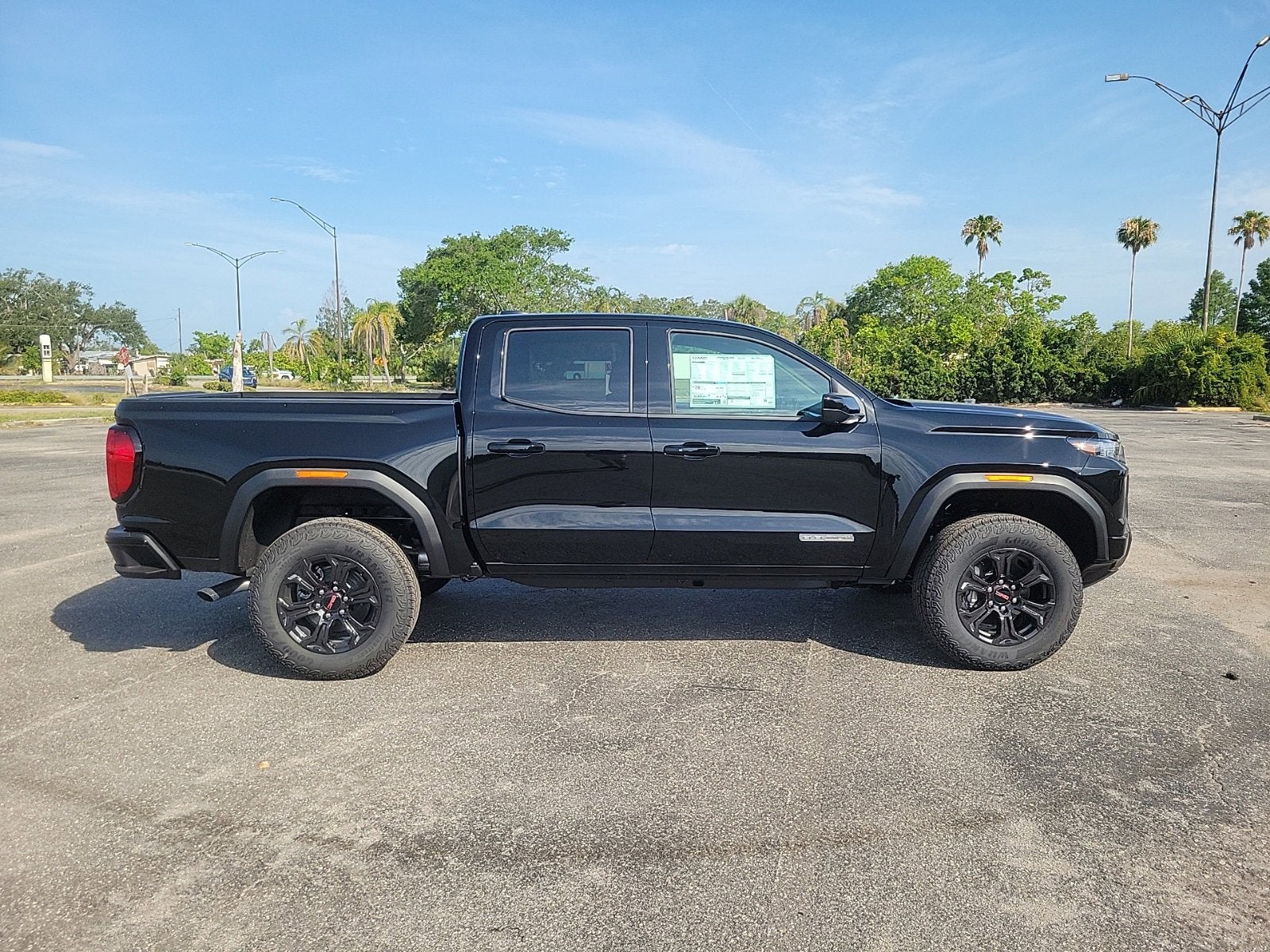 2025 GMC Canyon Elevation