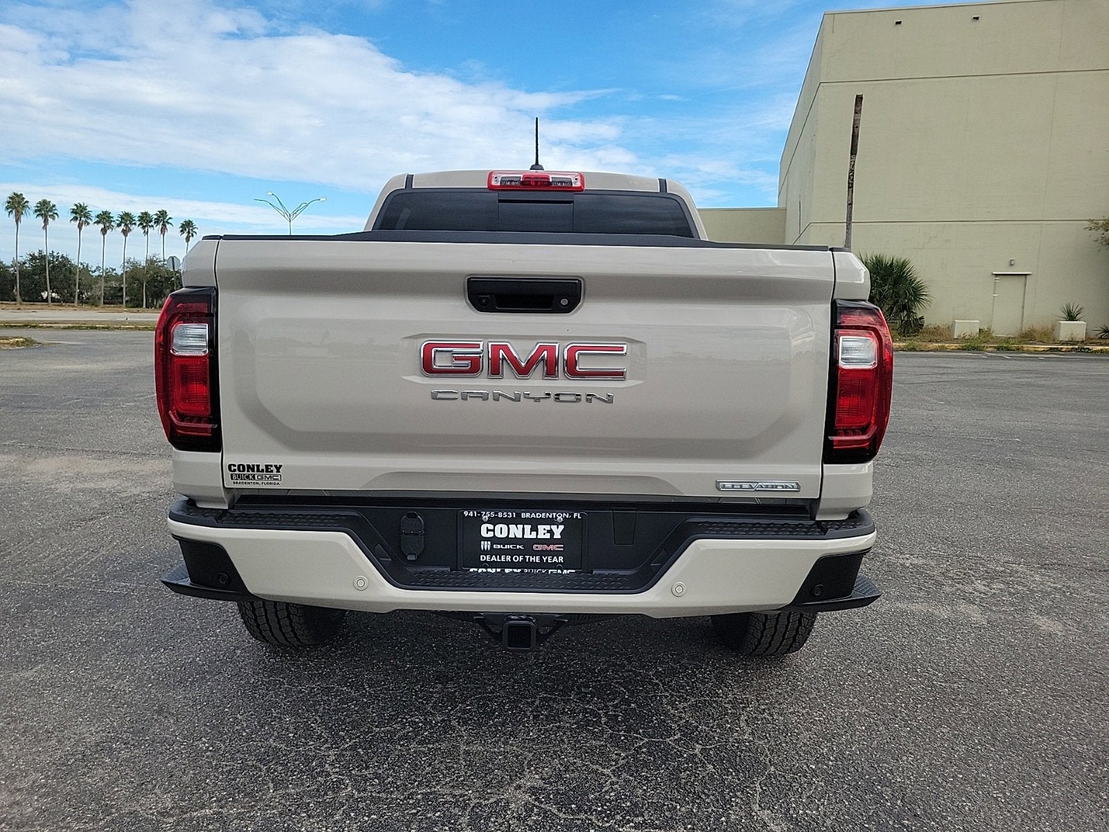 2026 GMC Canyon Elevation