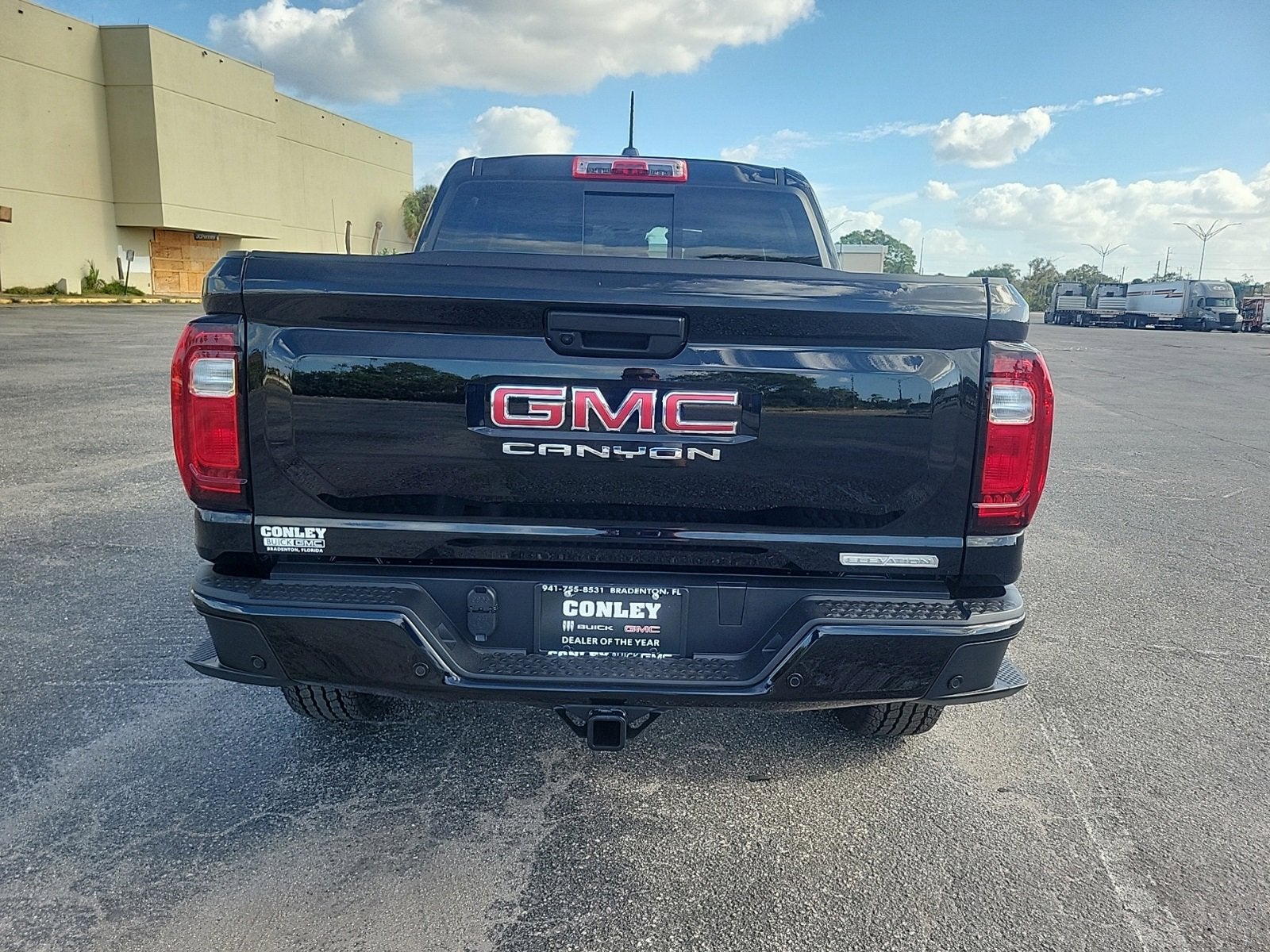 2026 GMC Canyon Elevation