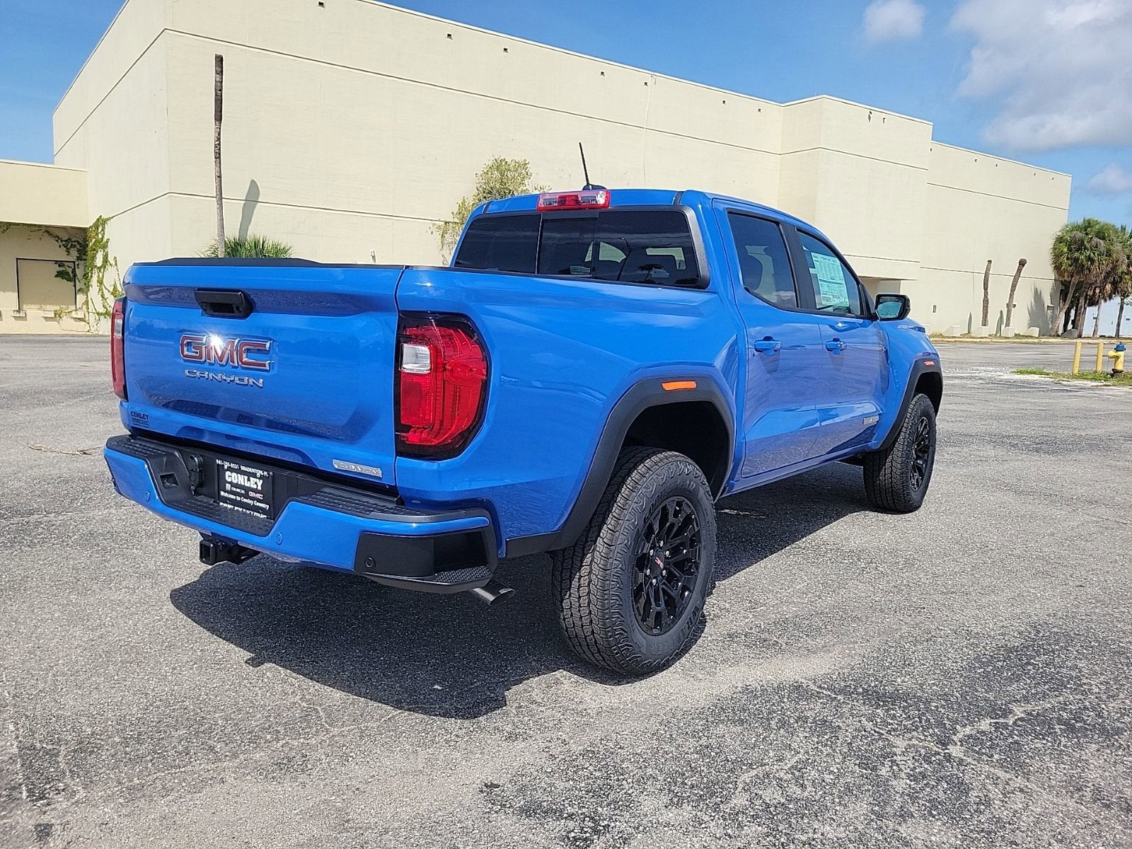 2026 GMC Canyon Elevation