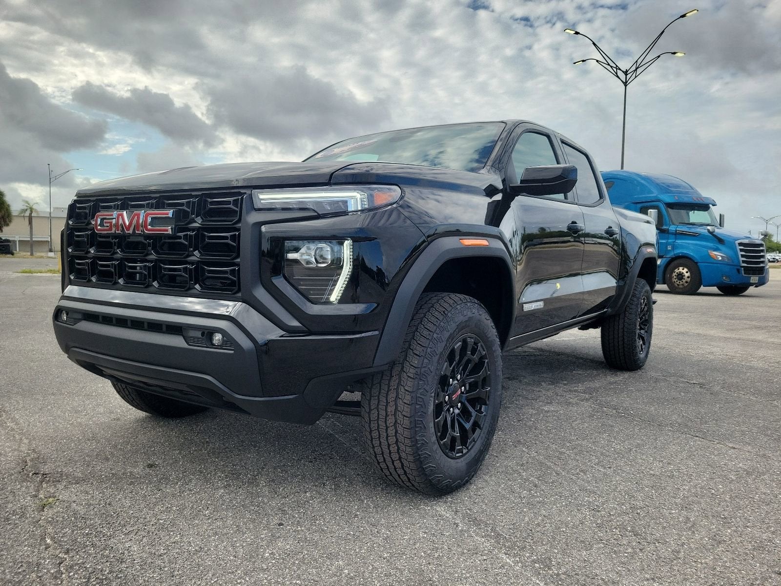 2026 GMC Canyon Elevation