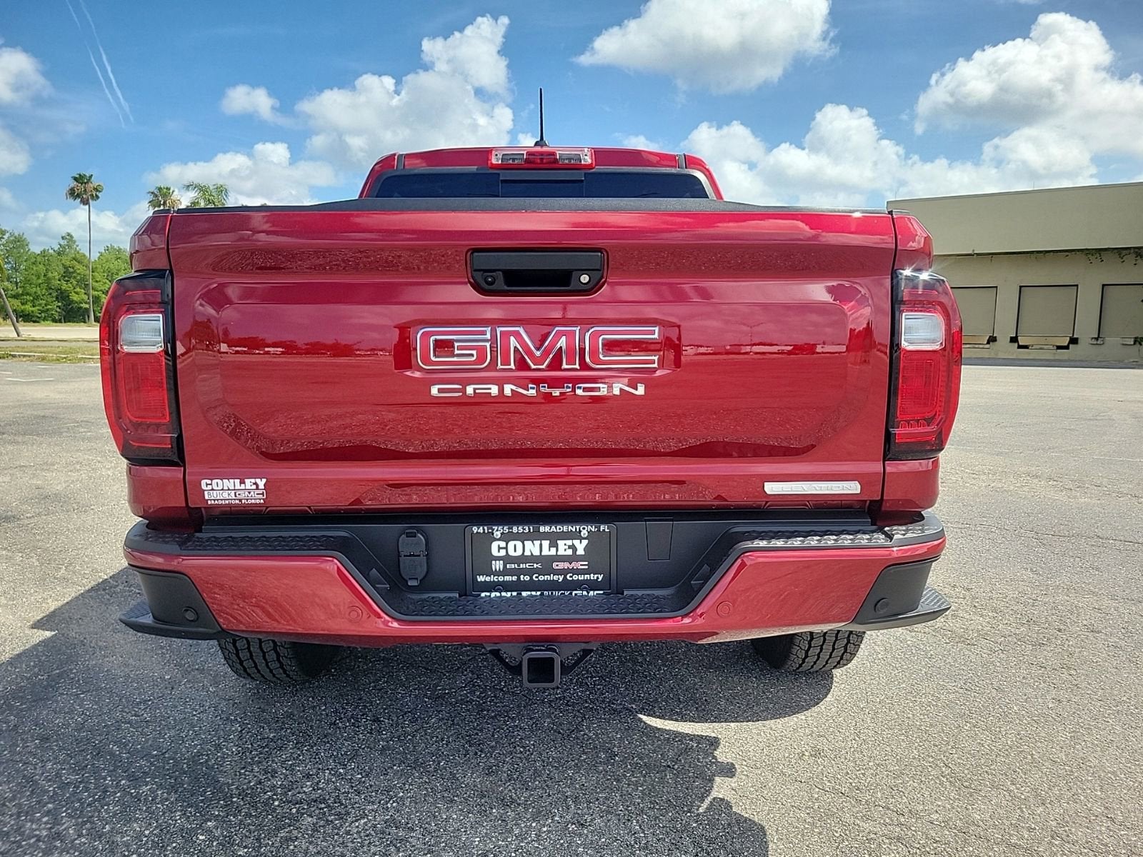 2026 GMC Canyon Elevation