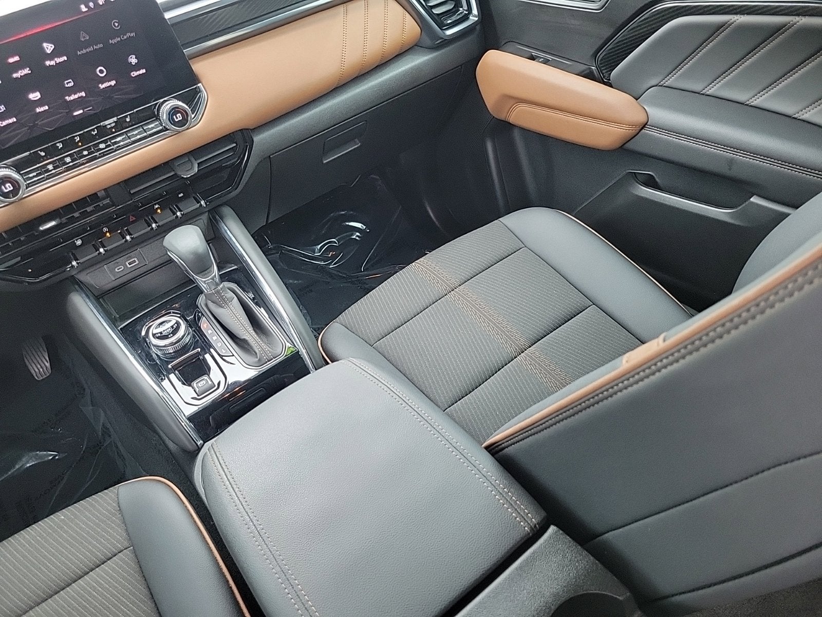2024 GMC Canyon AT4