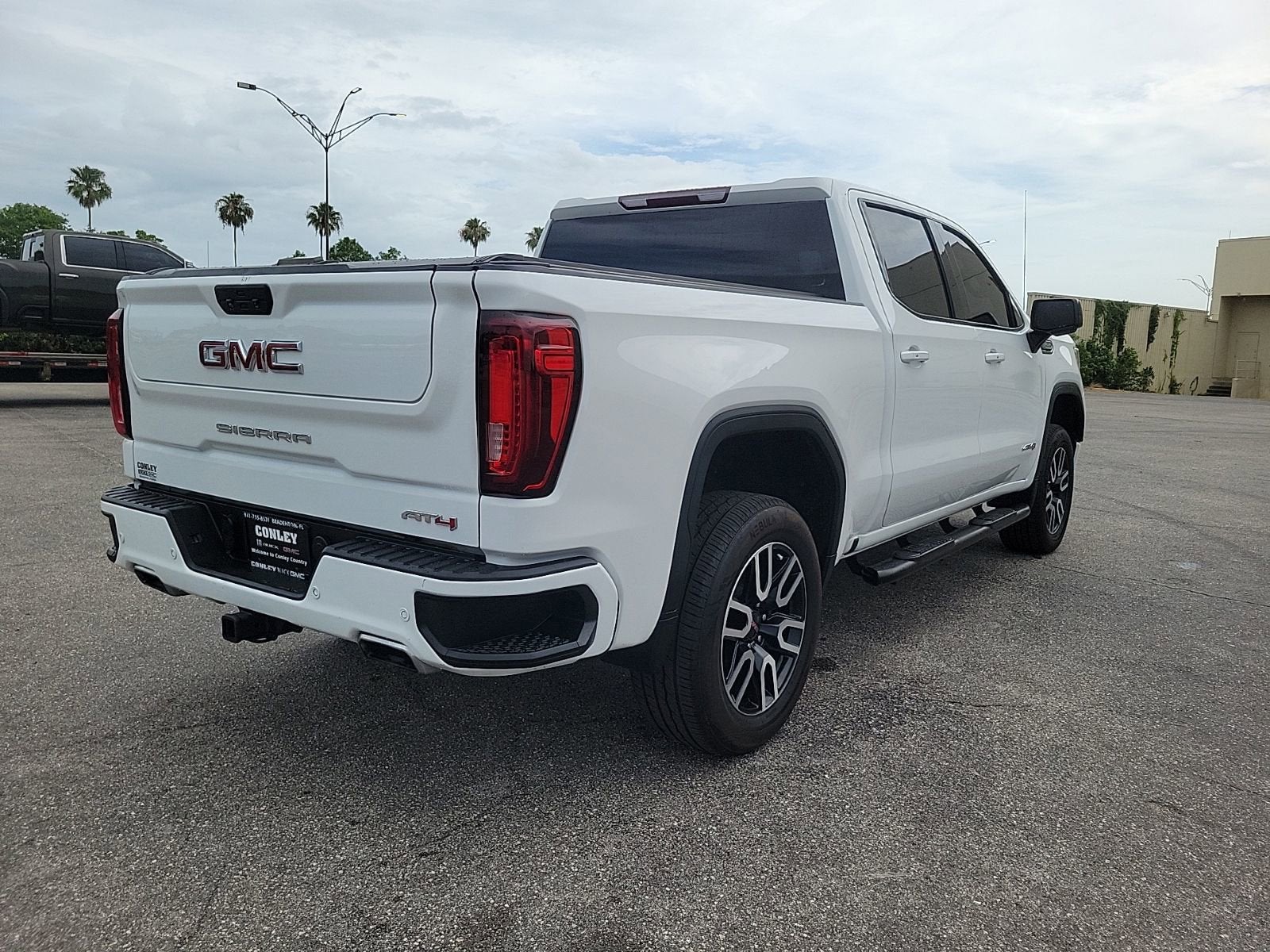 2021 GMC Sierra 1500 AT4