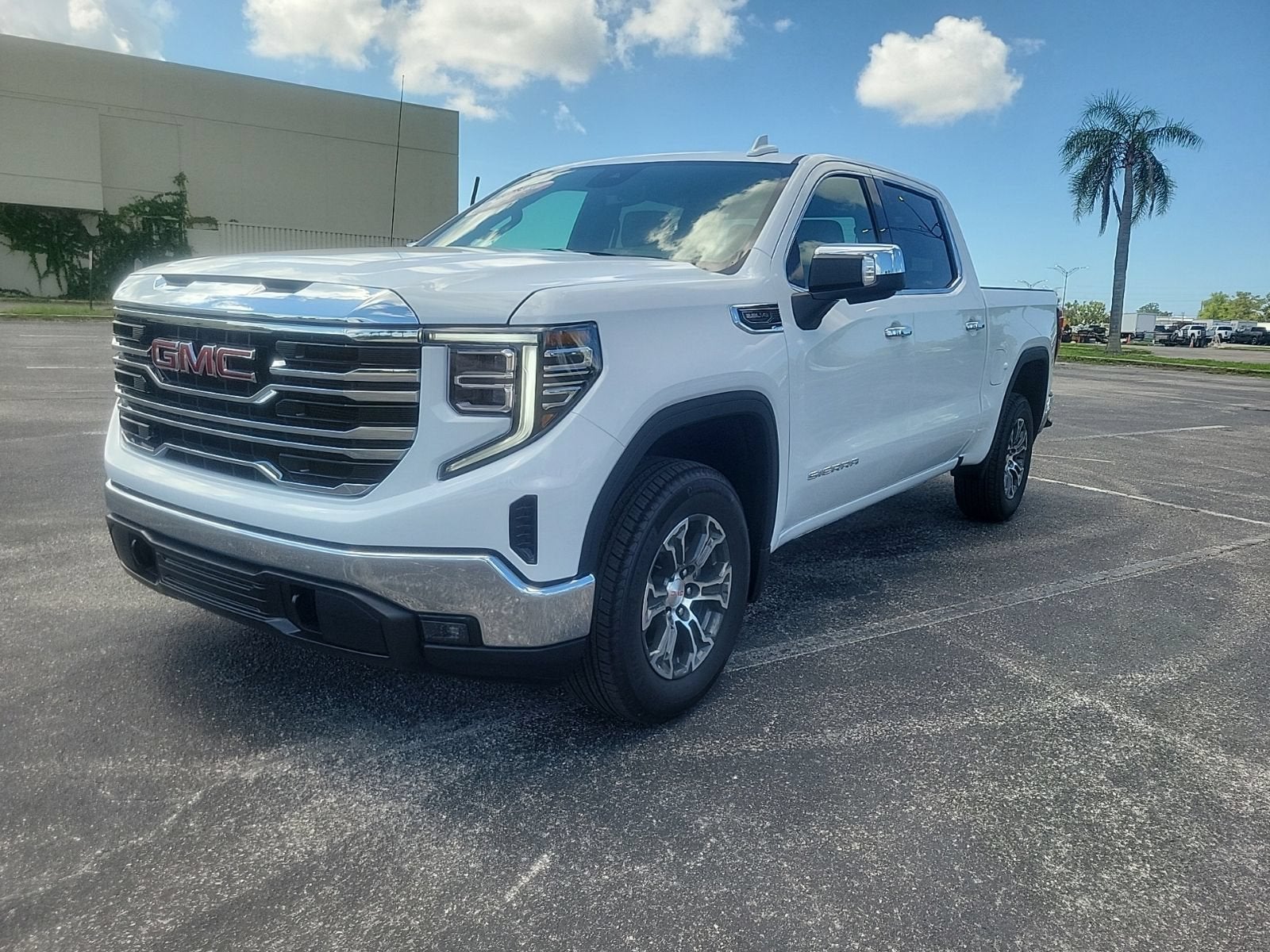 2026 GMC Sierra 1500 SLT