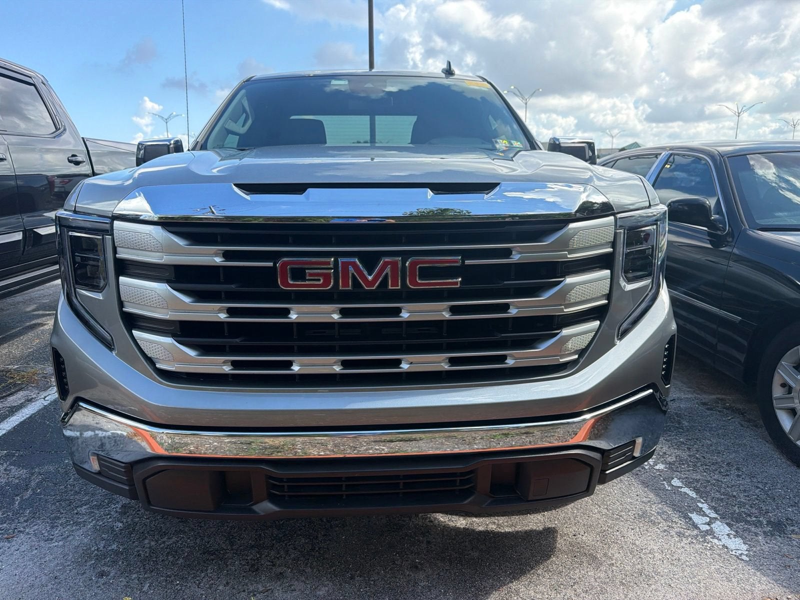 2025 GMC Sierra 1500 SLE