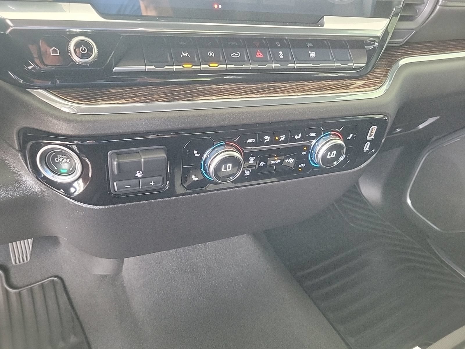 2025 GMC Sierra 1500 SLE