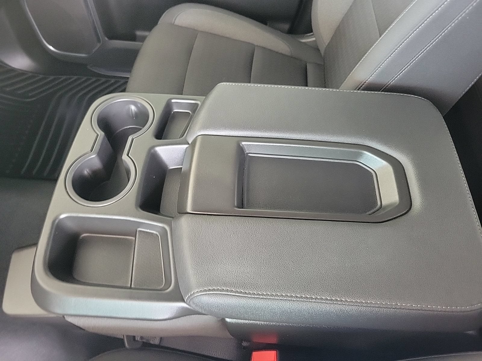 2025 GMC Sierra 1500 SLE