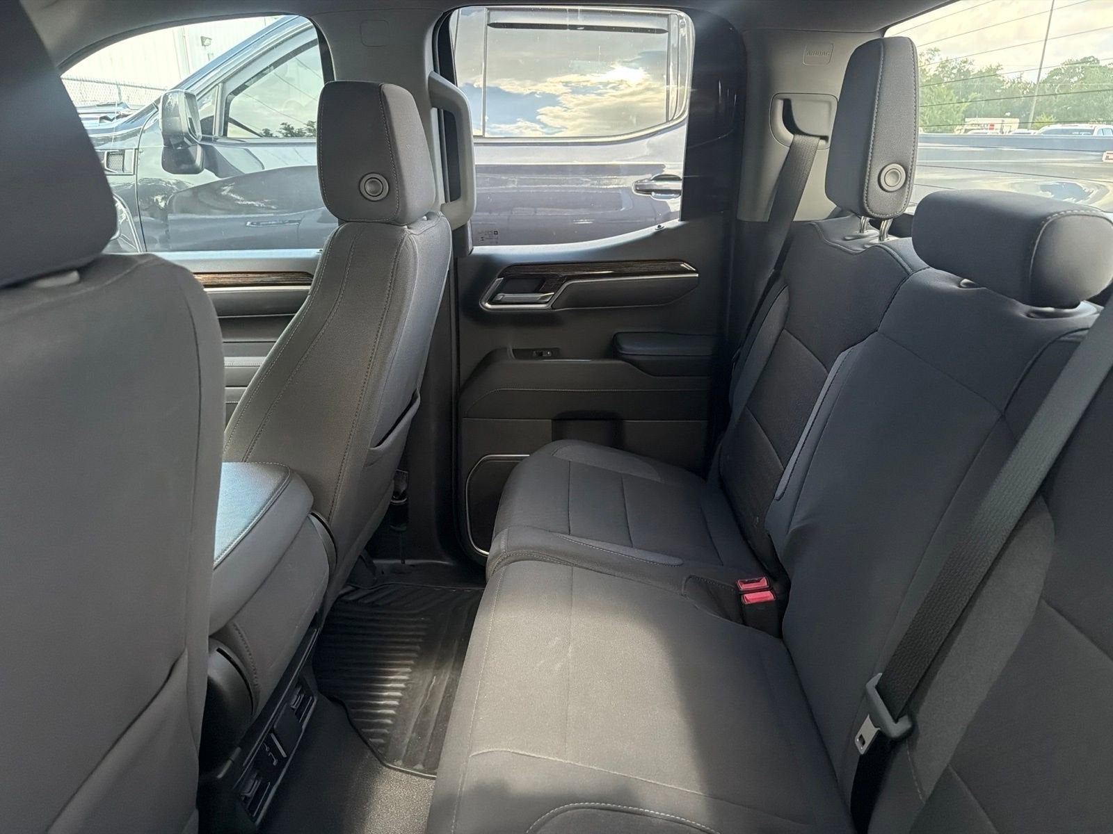 2025 GMC Sierra 1500 SLE