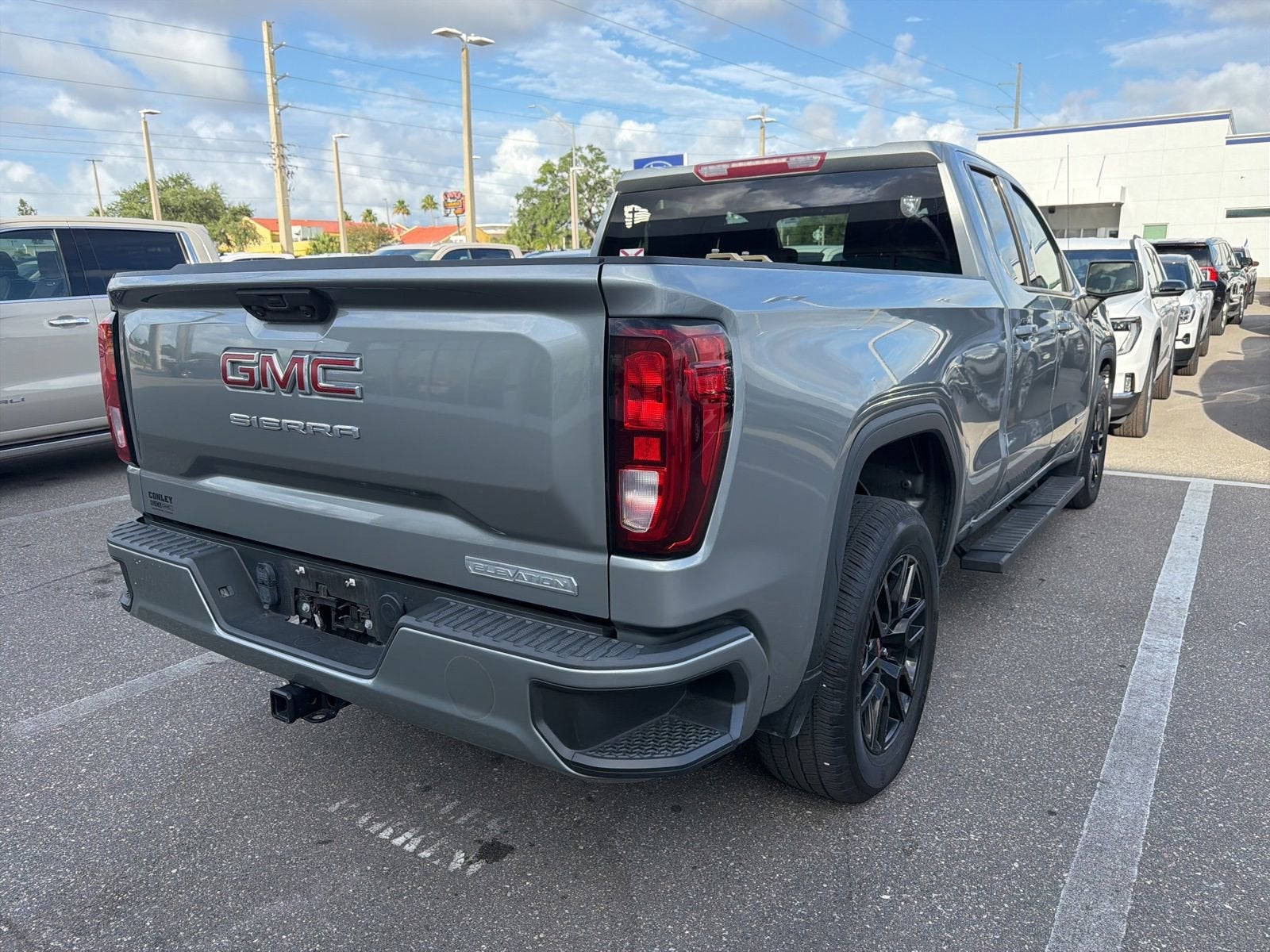 2023 GMC Sierra 1500 Elevation