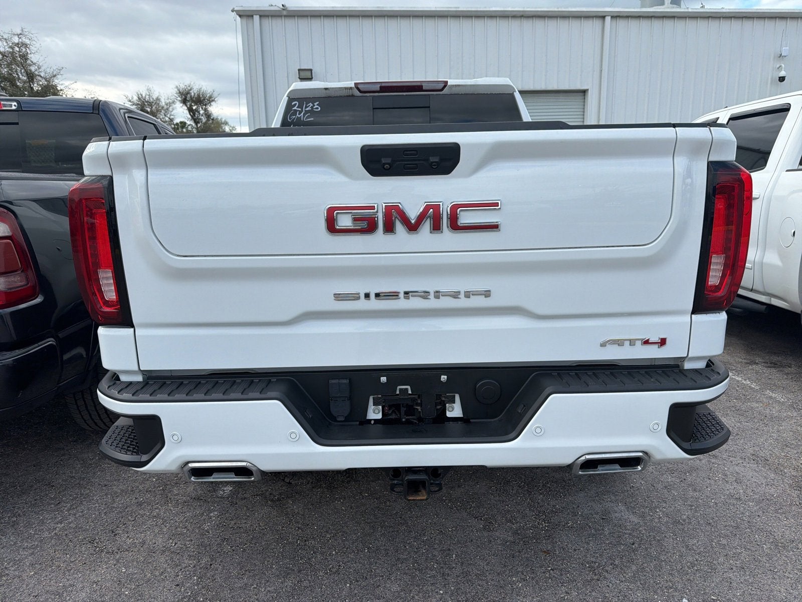 2023 GMC Sierra 1500 AT4
