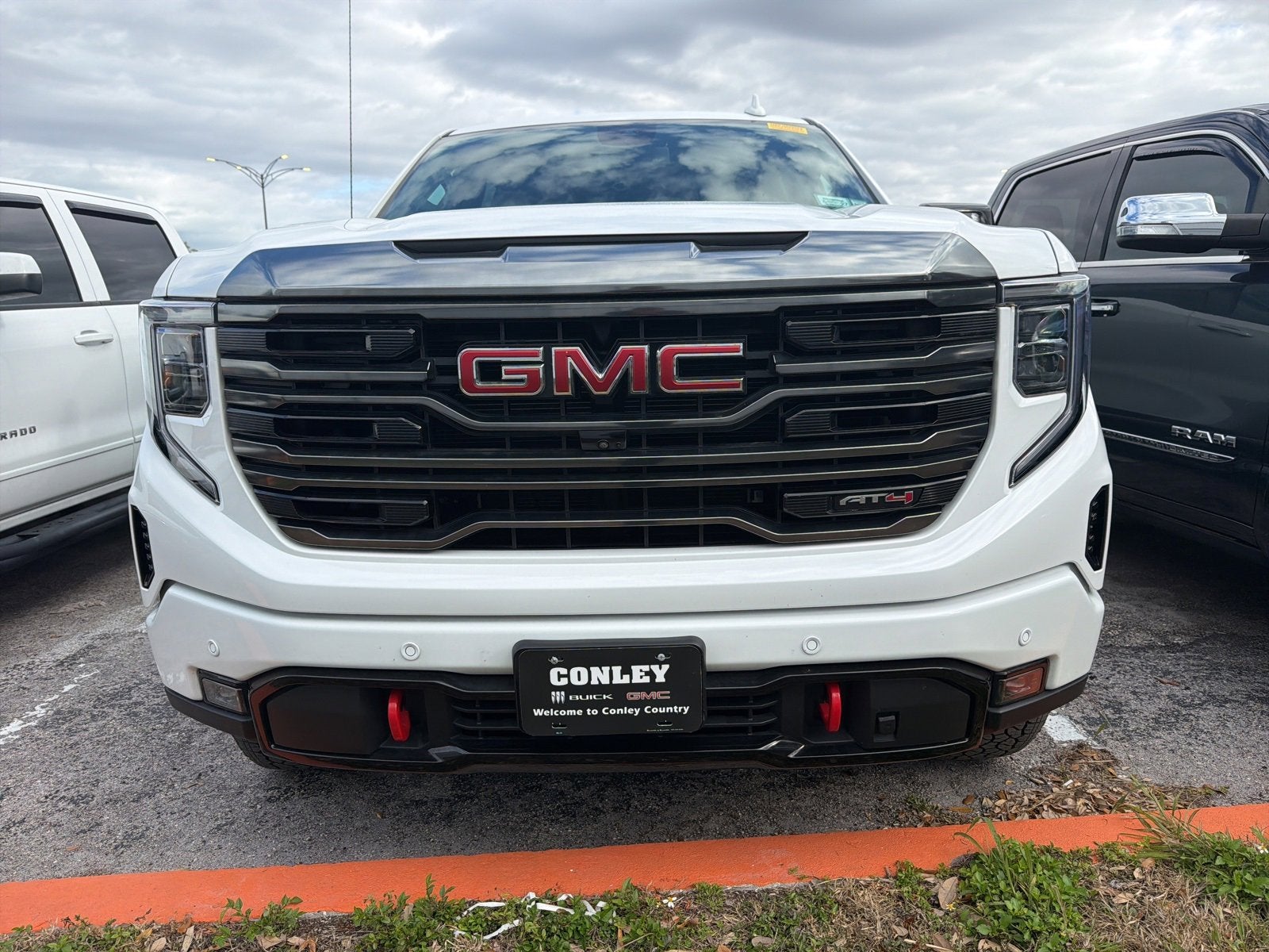 2023 GMC Sierra 1500 AT4