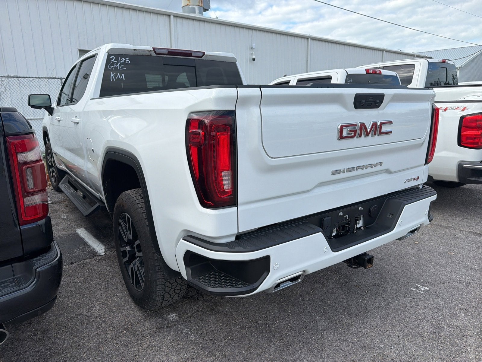 2023 GMC Sierra 1500 AT4