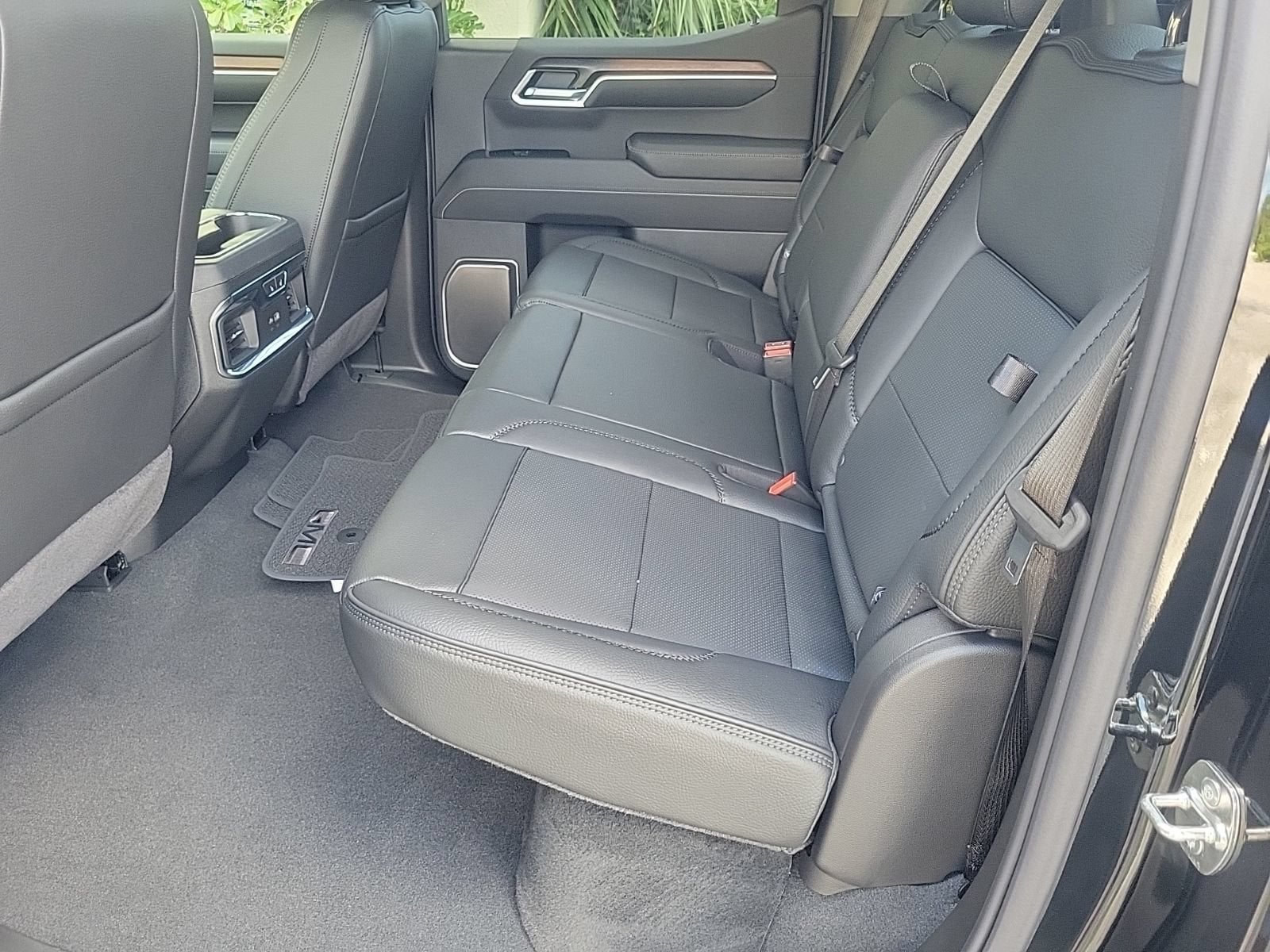 2026 GMC Sierra 1500 Denali - Photo 12