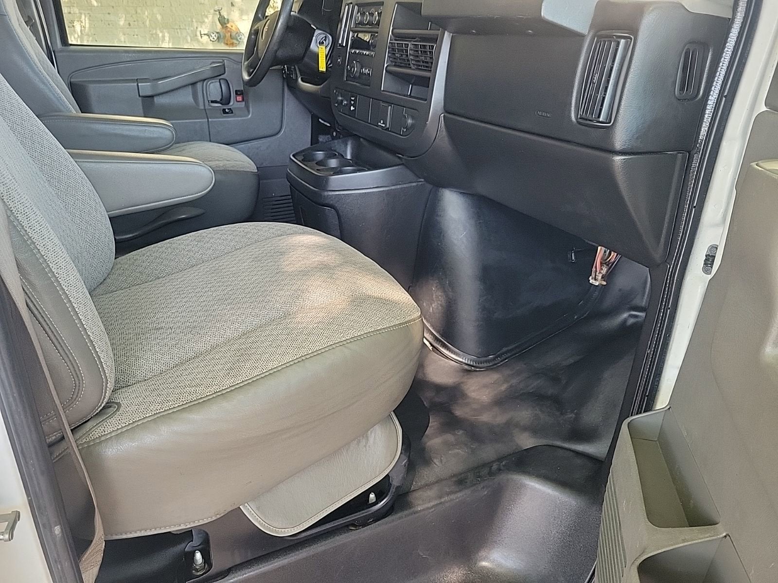 2016 GMC Savana Cargo 2500 Work Van
