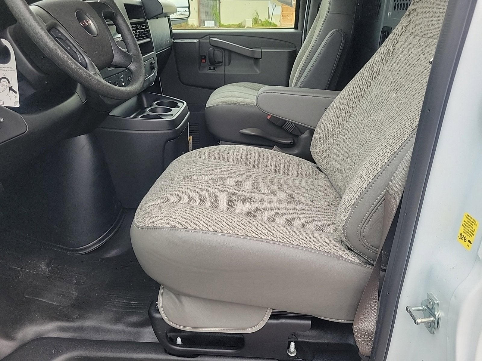 2025 GMC Savana Cargo 2500 Work Van