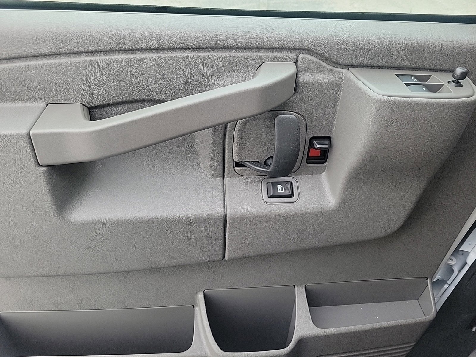 2025 GMC Savana Cargo 2500 Work Van