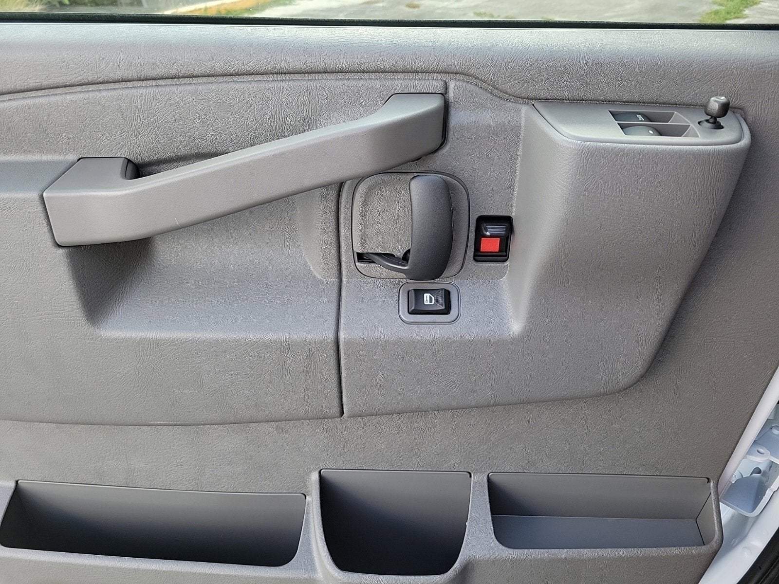 2025 GMC Savana Cargo 2500 Work Van