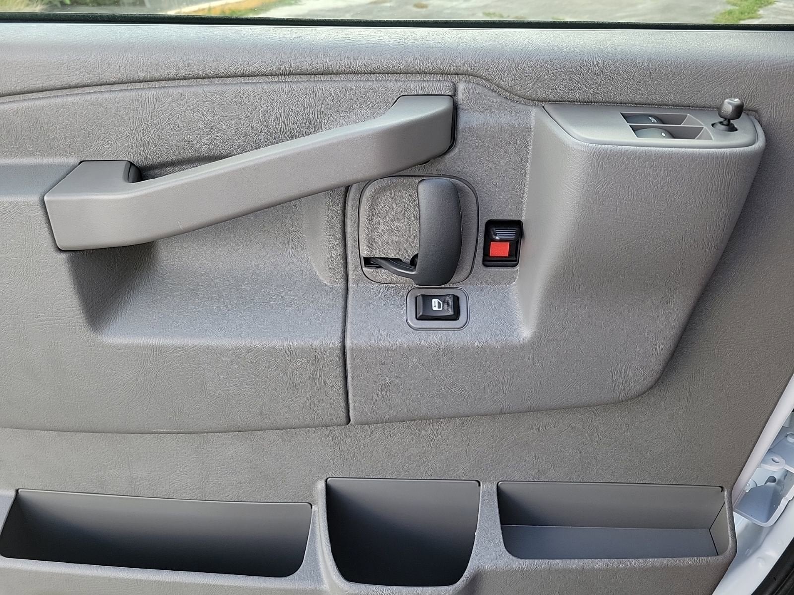 2025 GMC Savana Cargo Work Van