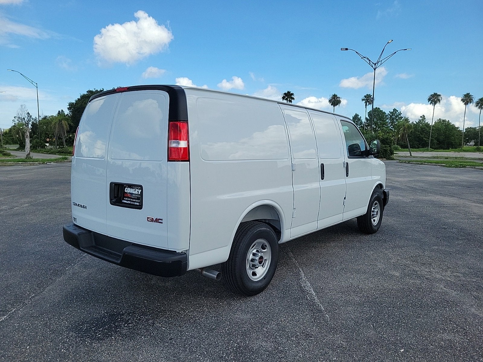 2025 GMC Savana Cargo 2500 Work Van