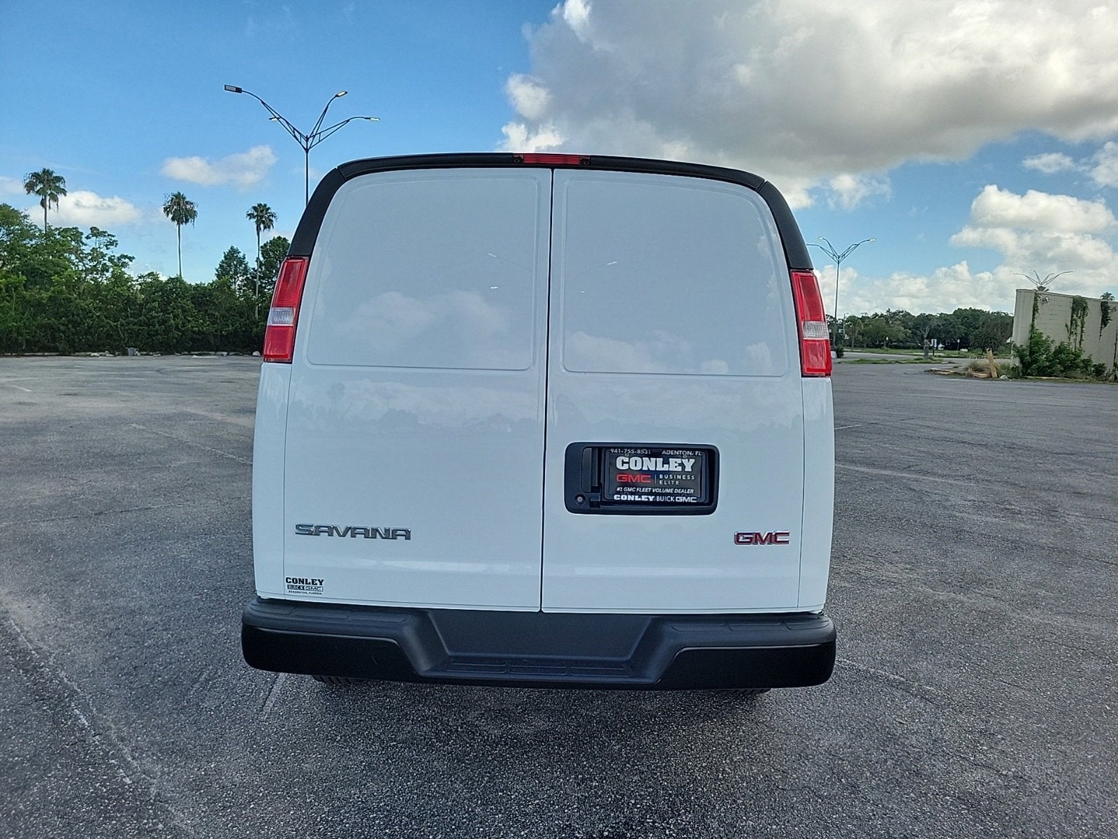 2025 GMC Savana Cargo 2500 Work Van