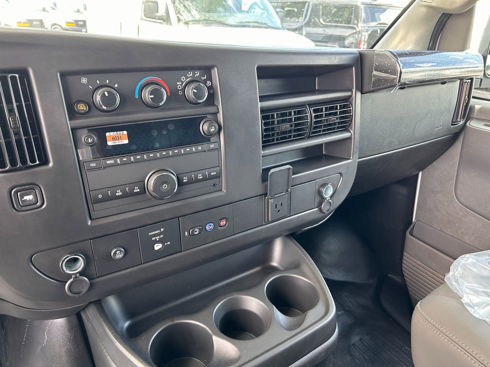 2025 GMC Savana Cargo Work Van