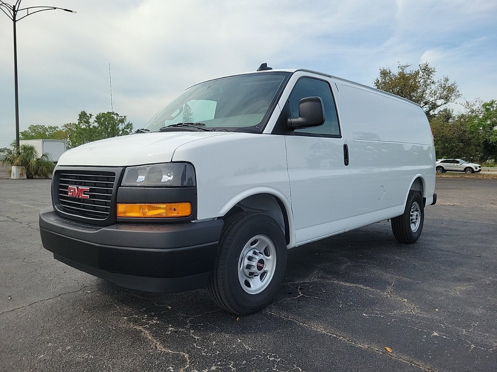 2025 GMC Savana Cargo 2500 Work Van