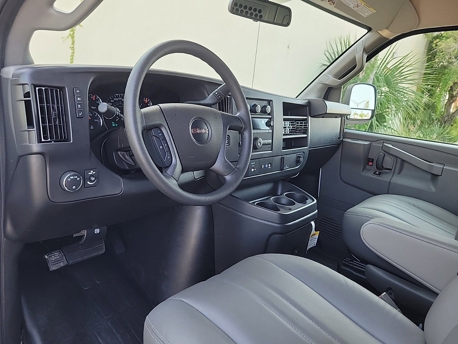 2025 GMC Savana Cargo 2500 Work Van