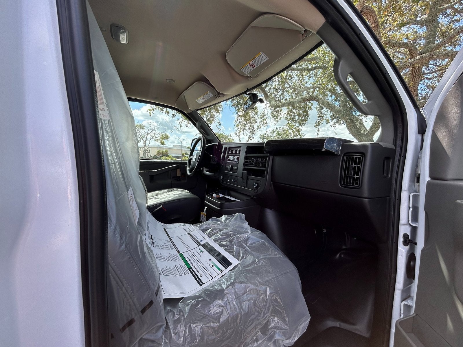 2025 GMC Savana Cargo 2500 Work Van