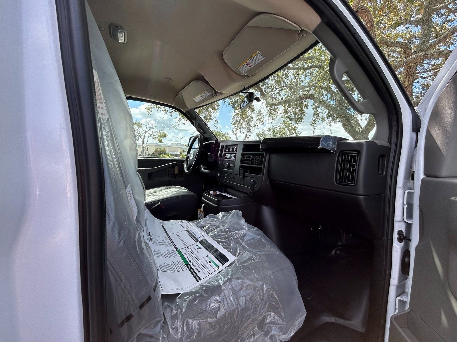 2025 GMC Savana Cargo Work Van