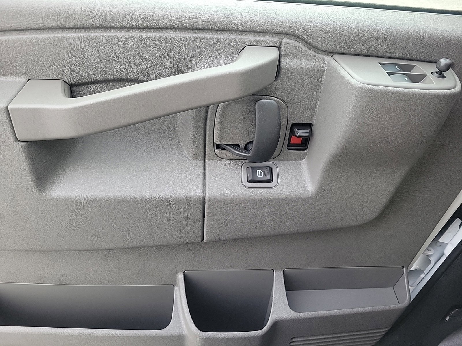 2025 GMC Savana Cargo 2500 Work Van