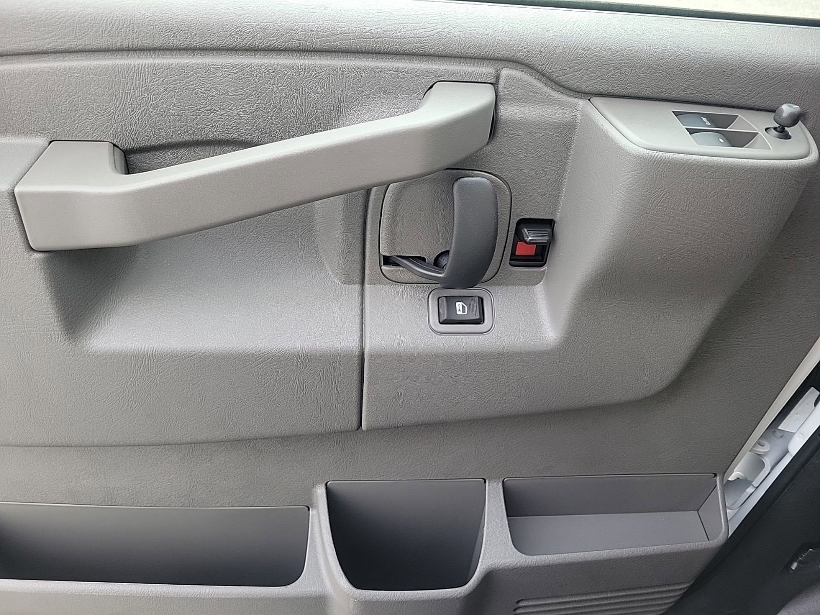 2025 GMC Savana Cargo Work Van