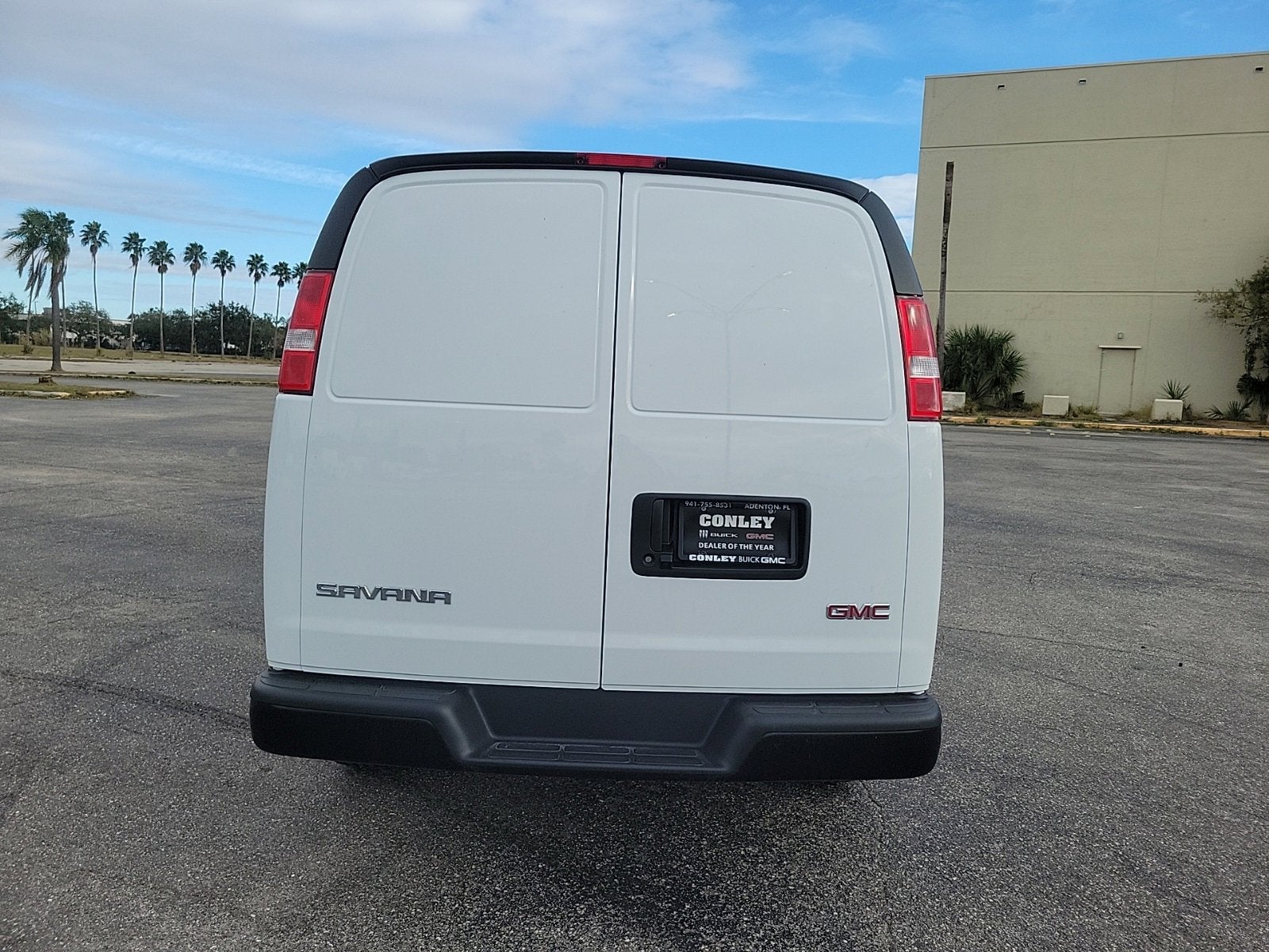 2025 GMC Savana Cargo 2500 Work Van