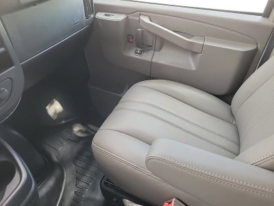 2025 GMC Savana Cargo 2500 Work Van