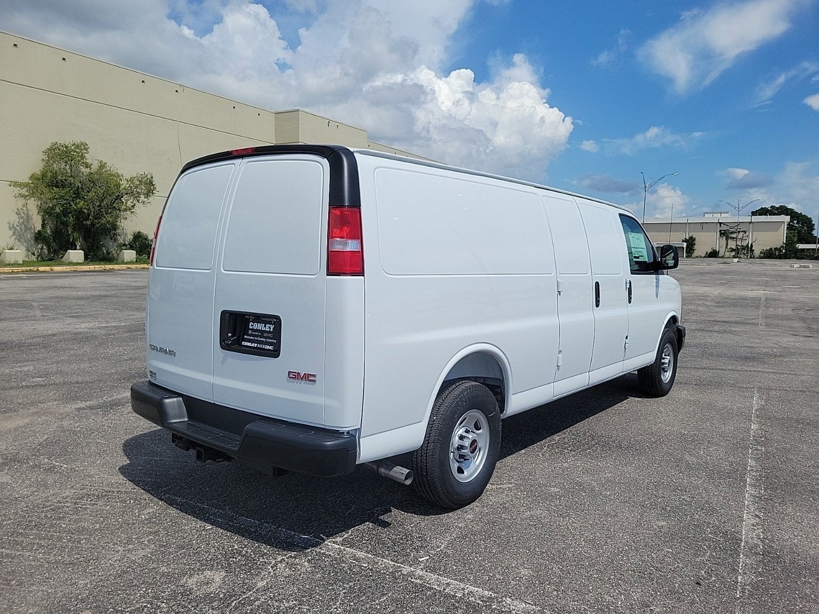 2025 GMC Savana Cargo 2500 Work Van