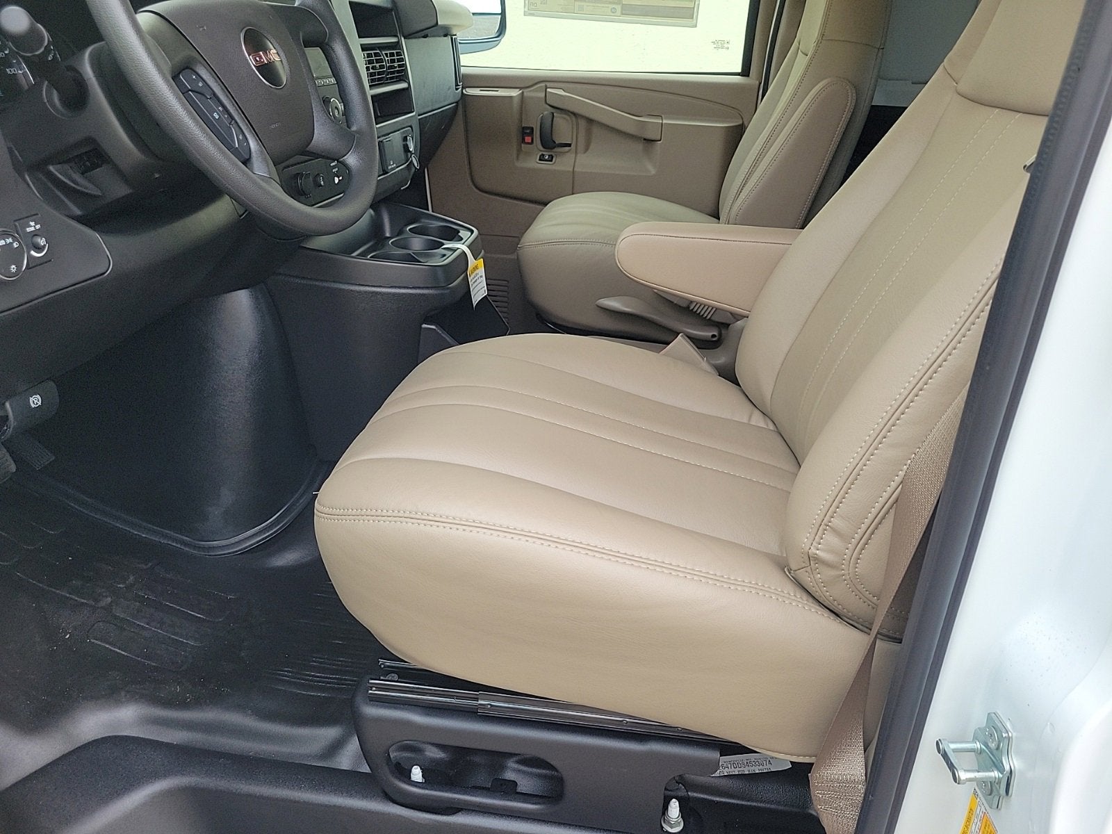 2025 GMC Savana Cargo 2500 Work Van