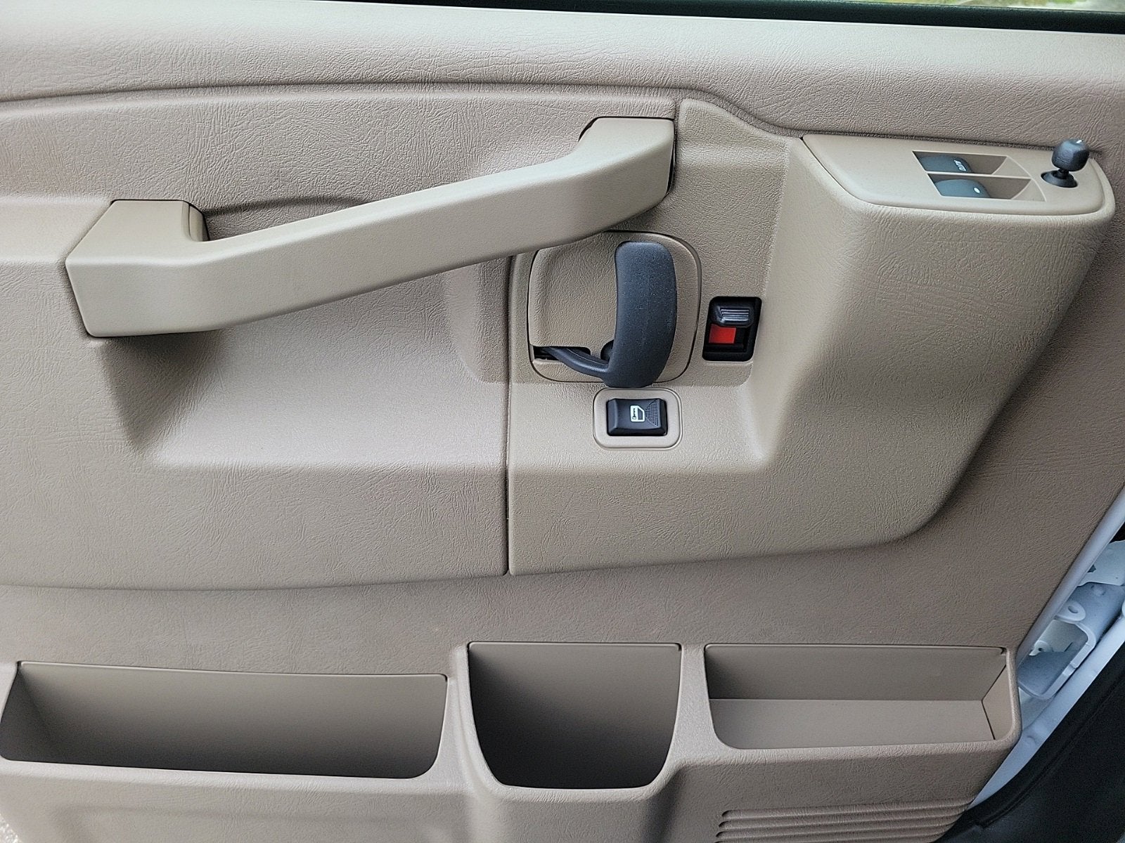 2025 GMC Savana Cargo 2500 Work Van