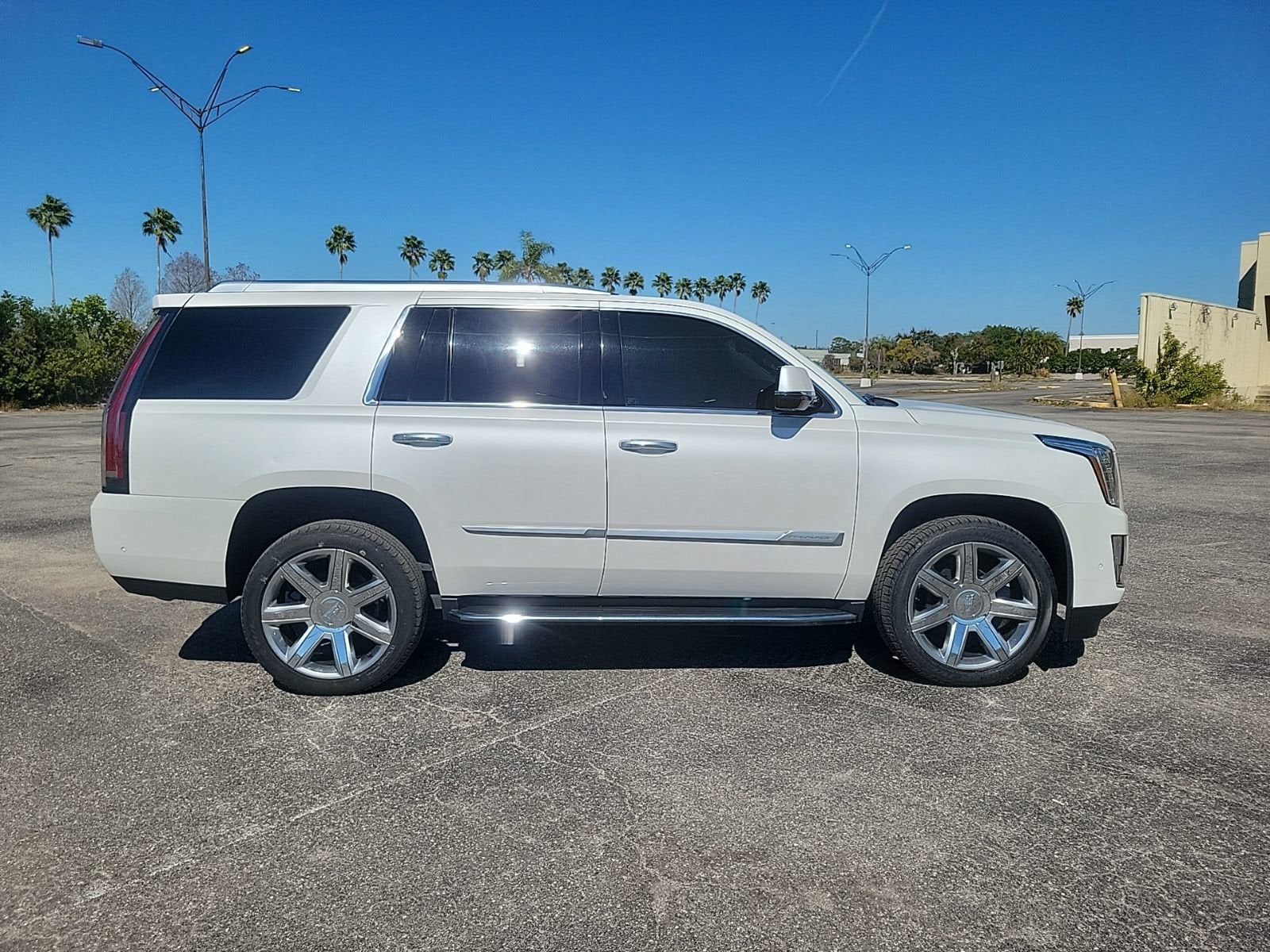 2020 Cadillac Escalade Luxury
