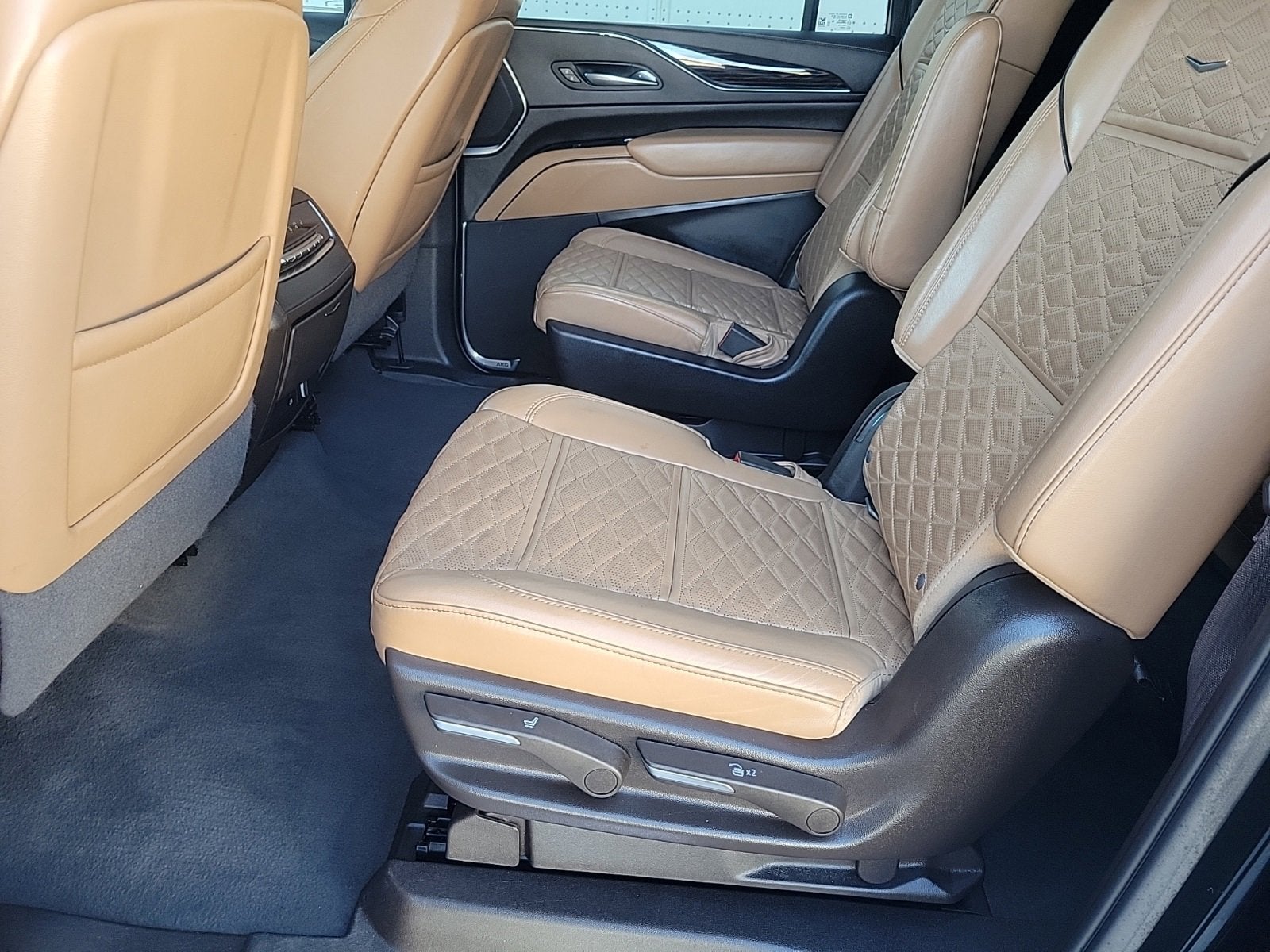 2022 Cadillac Escalade ESV Premium Luxury