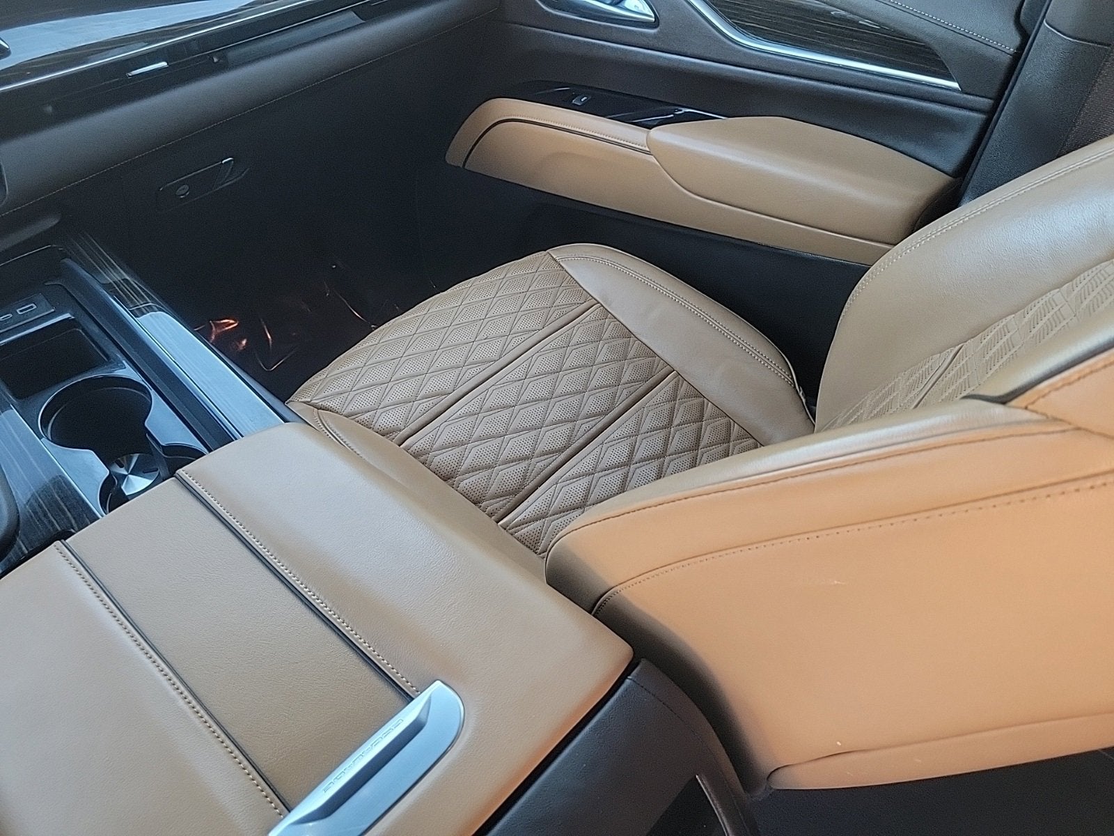 2022 Cadillac Escalade ESV Premium Luxury