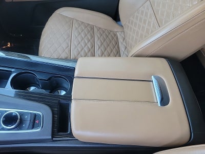 2022 Cadillac Escalade ESV Premium Luxury