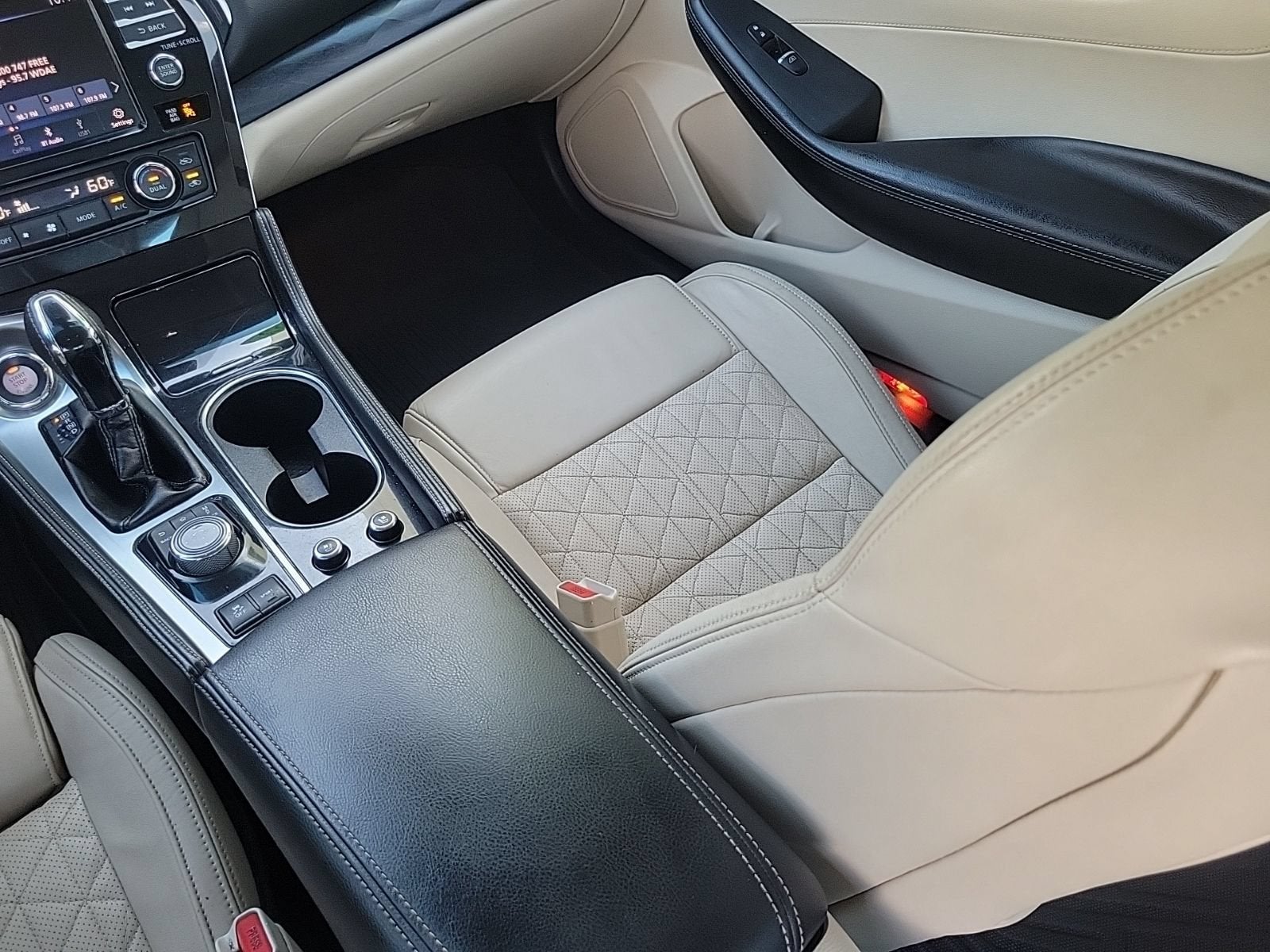 2022 Nissan Maxima Platinum - Photo 17