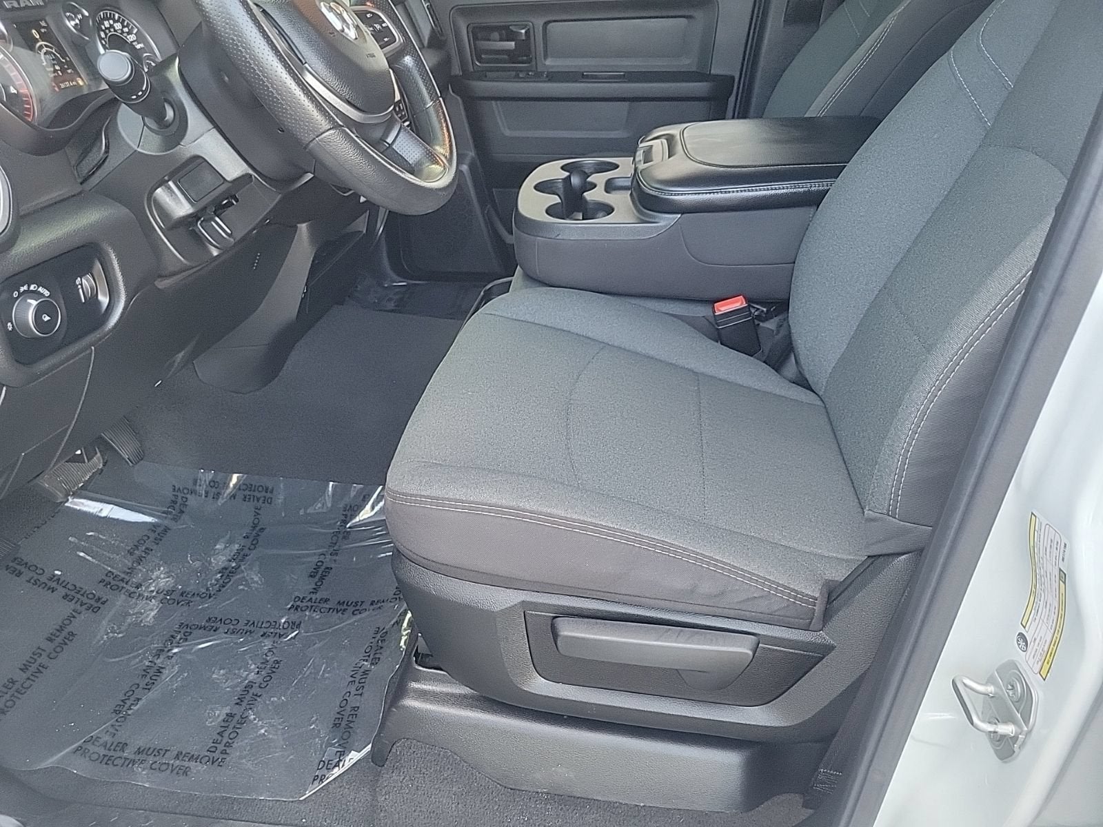 2024 RAM 3500 Tradesman Crew Cab 4x4 6'4" Box