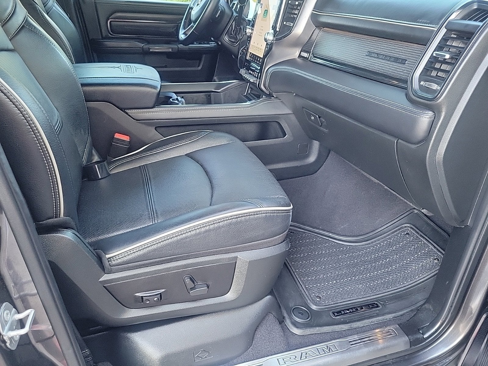 2022 RAM 3500 Limited